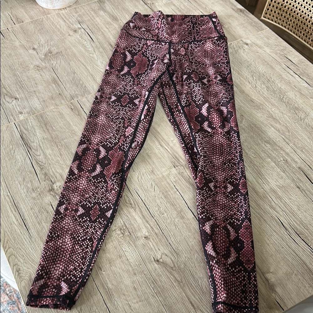 Snakeskin Print Leggings